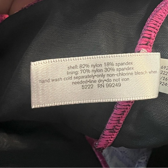 - Catherine’s One Piece Dress Swimsuit Skort Sz 18 W Chevron Print Padded $5 - Picture 6 of 6